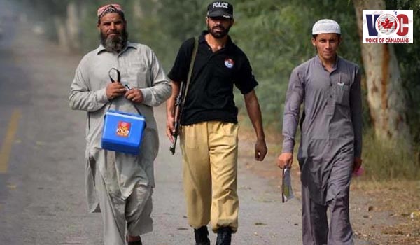 ہمارا المیہ یہ ہے کہ ہم پولیو کے قطرے پلانے کیلئے پولیس ساتھ بھیجتے ہیں، مصطفیٰ کمال